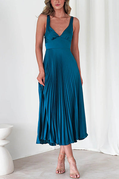 Satin Solid Color Sexy V-Neck Pleated Maxi Dress