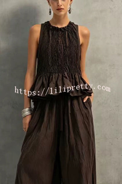 Retro-style pleated sleeveless top and wide-leg pants set