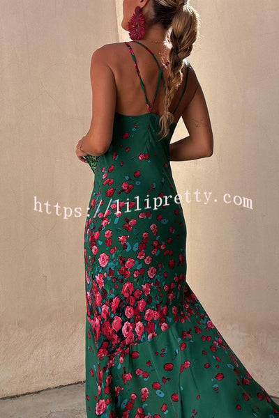 Falling Flowers Printed Back Lace-up Fishtail Stretch Maxi Dress