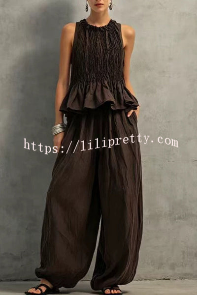 Retro-style pleated sleeveless top and wide-leg pants set