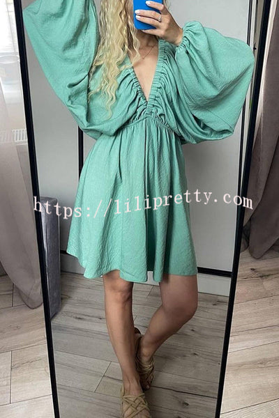 V Neck Puff Sleeve Solid Color Resort Style Mini Dress