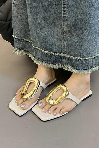 Versatile Square Toe Thong Casual Flat Metal Buckle Sandals