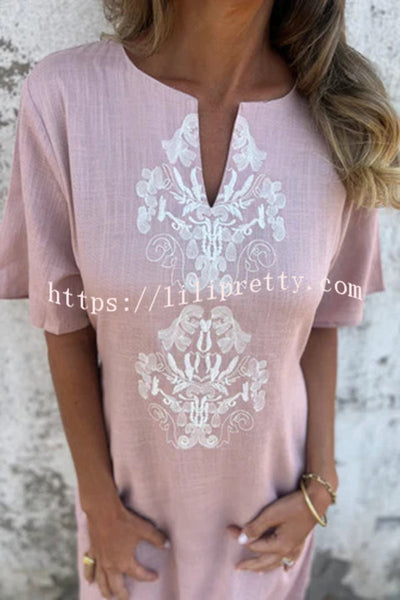 Embroidered Pattern V-neck Short-sleeved Loose Midi Dress