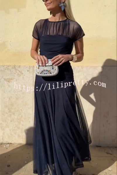 Chic Illusion Yoke Short Sleeve Flowy Long Dress