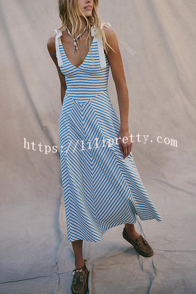 Striped Print V-Neck Lace-Up Backless Holiday Midi Dress