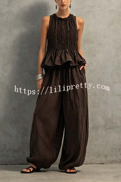 Retro-style pleated sleeveless top and wide-leg pants set