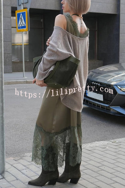 Luxury Winter Satin Lace Trim V-neck Sleeveless H-line Maxi Dress
