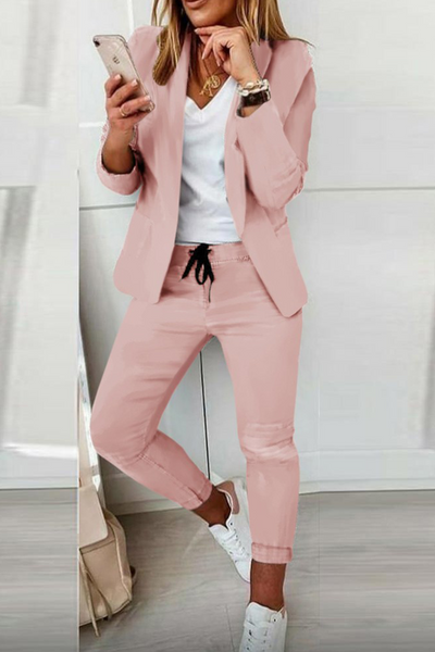 Casual and fashionable suit set