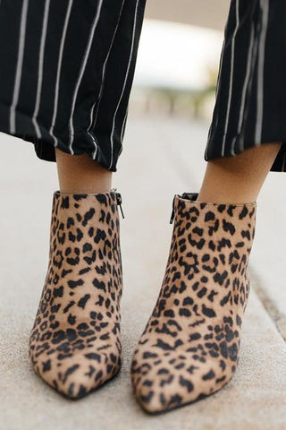 Leopard Zipper Low Heel Boots - girlyrose.com